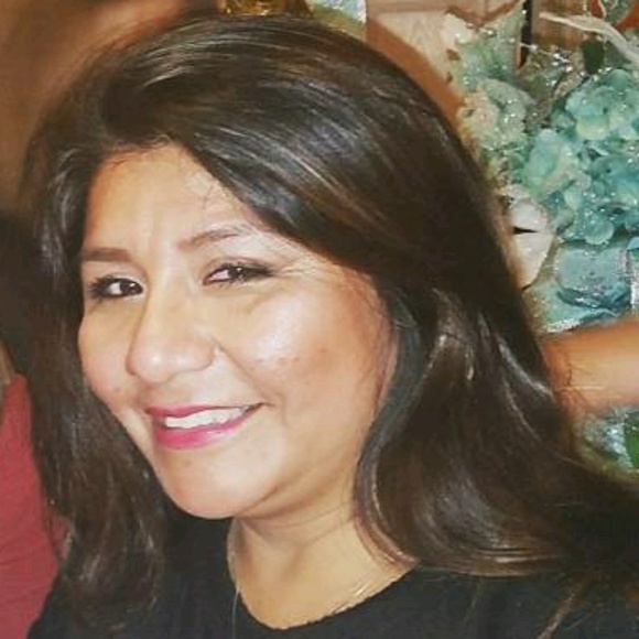 Meet your Posher, Tania - Picture 1 of 1